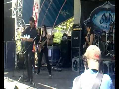 Luna en vivo / Onirica Damas del Metal.wmv