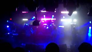 "Pantsuit...Ugghh" LIVE - Minus the Bear