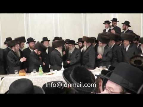 Satmar Rebbe At The Pshevorsk Sheva Brochos In Kiryas Joel  - Sivan 5776