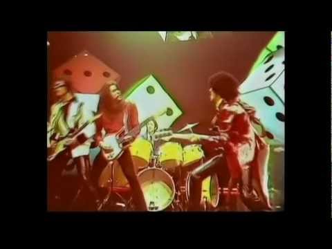 Thin Lizzy - Waiting For An Alibi with live vocal Kenny Everett Show 720p HD