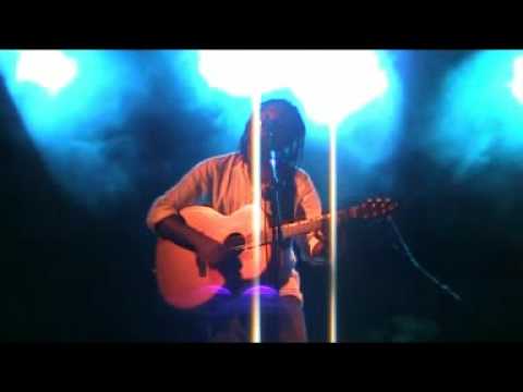 Sunye, concierto de Kodjo Senyo en el Palacio de Eguarás de Tarazona 2009