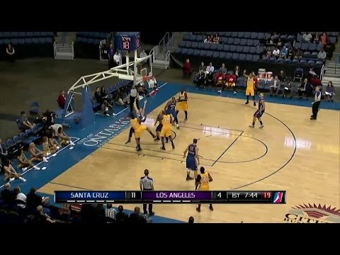 Vander Blue nets 34 points vs. Warriors