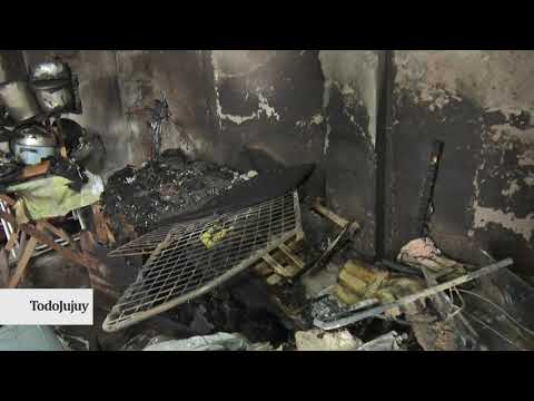 El duro relato de Mirta tras el incendio en su casa en barrio San Martín: pide ayuda a los jujeños