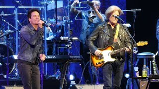 "Wait for Me" Hall & Oates & Pat Monahan of Train@ Capital Arena Washington DC 6/11/18
