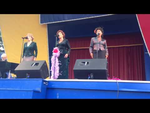 Swing Sisters, Denmark - Lullaby of Broadway - Bakken 2014