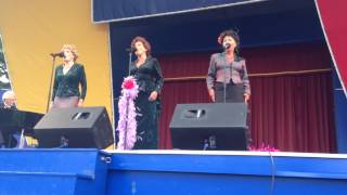 Swing Sisters, Denmark - Lullaby of Broadway - Bakken 2014