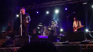 Loquillo en La Elipa - Que Hace Una Chica Como Tu En Un Sitio Como Este