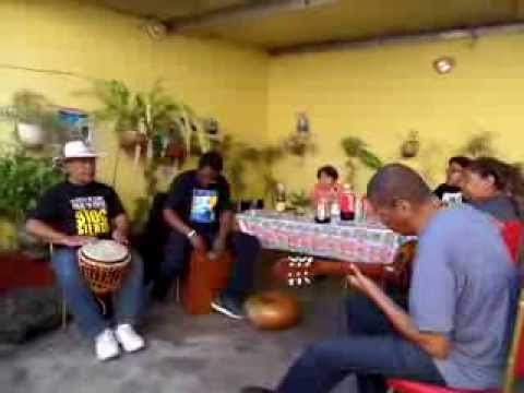 Alfredo Valiente Cotito Arguedas impro en Zaña