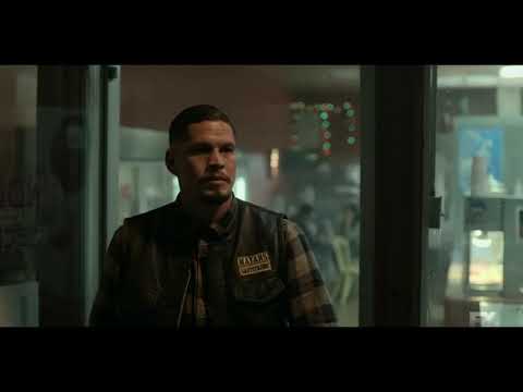 Mayans MC 3X08-  EZ has a fit of rage and ends up hurting Gaby (end scene)