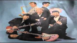 Les Chaussettes Noires- Je T&#39;Aime Trop