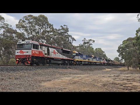 5PM9 SCT up "Dark Ghost" (5 locos), Forrestfield to Laverton, 1120, 12/1/25, Stawell West VIC