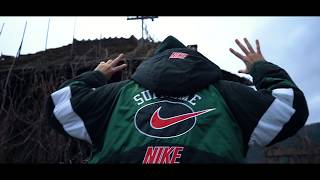 Videoklip: Pil C - Chlapci flexia (ft. Frayer Flexking) s textom piesne Videoklip Pil C - Chlapci flexia (ft. Frayer Flexking) s textom piesne
