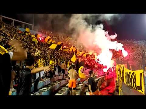 "Recibimiento Hinchada De Peñarol Vs. Gallina Puta / Clasico De Verano 2018/ Los Volvimos A Cojeeer" Barra: Barra Amsterdam • Club: Peñarol