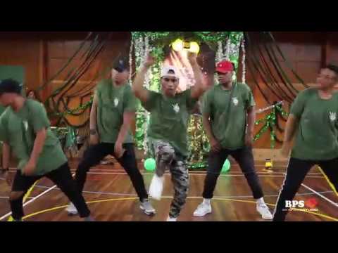 Kiribati - Bill Betaia 21st Birthday Celebration 21Nov17- Bill's Dance Group