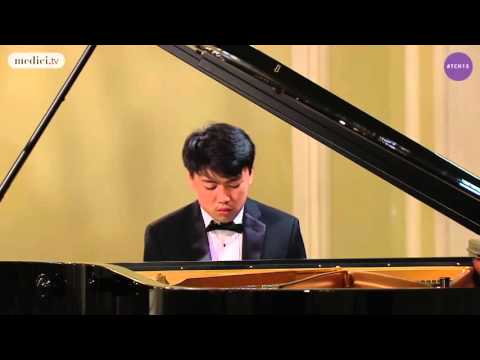 Video thumbnail for Prelude and Fugue in G minor, BWV 885