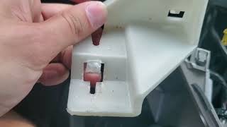Replacing the ignition switch or cylinder in a 2010 Dodge Avenger (2008-14) - key binds, won't turn