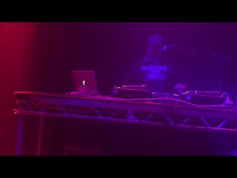 DJ Premier @ Jazz Cafe London 13/07/18 A Tribe Called Quest - Buggin’ Out (RIP Phife Dawg)