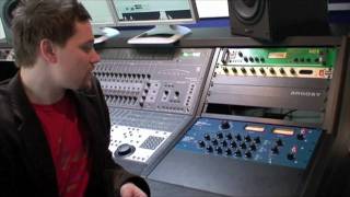 Video thumbnail for Vocal Recording with TUBE-TECH Multiband Compressor SMC2B by TUBE-TECH, LYDKRAFT
