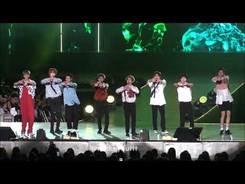 [HD]FanCam-2 #PENTAGON - Naughty Boy #HECKOREACONCERT