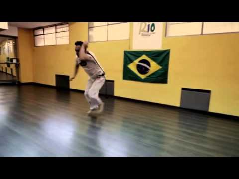 ABADA-Capoeira Instrutor Gato