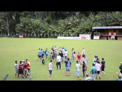 Confusão após primeiro jogo da final da categoria titulares da Copa Kaiser 2014