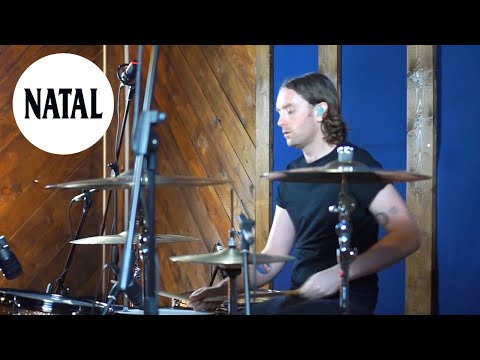 Greenie performs Vant track Put Down Your Gun