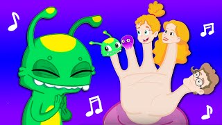 Groovy The Martian and Phoebe love singing nursery rhymes songs with your kids - Karaoke party!
