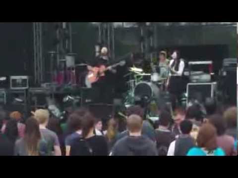 Wrestlerish - Bad news (Live at Synergy 2012)