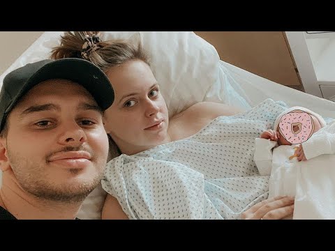 Diese Geburt lief anders als geplant! Im Sommer hatten Web-Star Aurel und seine neue Freundin Alena