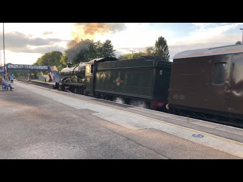 7029 Clun Castle hauls the SLS Special at speed - a 4K video