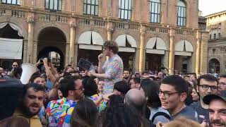 Lo Stato Sociale - Facile (Piazza Maggiore Version)