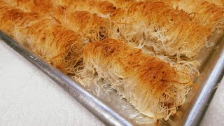 בקלי קלות- קדאיף אגוזים בסירופ (ליהי קרויץ - מטבח בקלי קלות) - התמונה מוצגת ישירות מתוך אתר האינטרנט יוטיוב. זכויות היוצרים בתמונה שייכות ליוצרה. קישור קרדיט למקור התוכן נמצא בתוך דף הסרטון