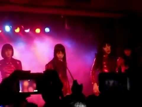 120511 Led Apple Dancing 나혼자(Alone) by Sistar