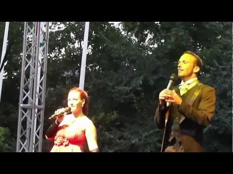 Szabó Dávid ,Bódi Barbi: Délibábos Hortobágyon