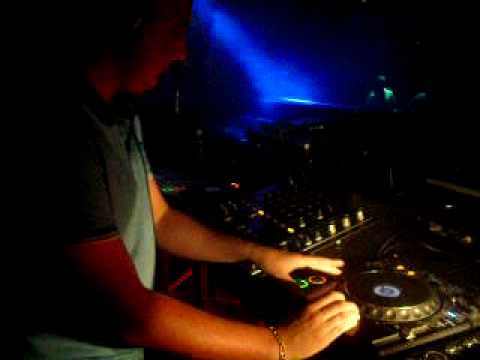 DARRYN MC CALLOIN @ THE RED ROOMS