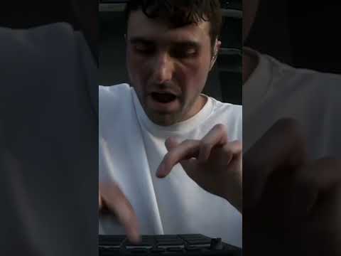 New Fred Again track? 😱 #housemusic #techhouse #techno #fyp #edm #rave #fredagain #lollapalooza