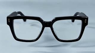 Quay Leave your mark in BOLD TYPE