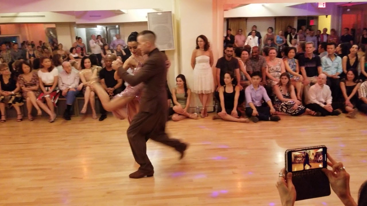 Argentine tango: Paula Duarte & Michael Nadtochi - Imaginación