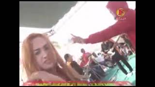 Download lagu TiTiN karisma mabuk judi HOT mp3