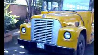 preview picture of video 'International School bus'