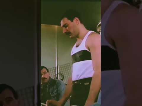 Freddie Mercury tells Roger Taylor how to drum #shorts