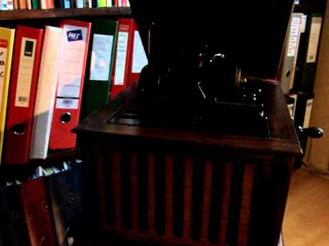 Vulcan cylinder - Piccadilly Players - Breakaway on Amberola