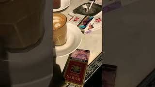 Download lagu Ngopi bareng-bareng teman ternyata seru banget kayak gini rasanya mp3