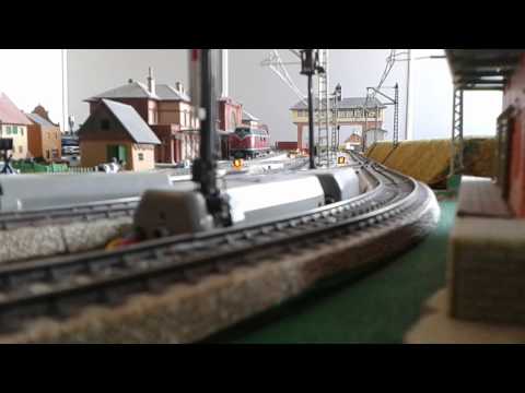 Electrische, diesel en stoomtreinen Door getswoud