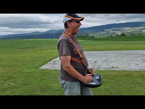 DG 200 Modellsegler mit 4 meter Spannweite