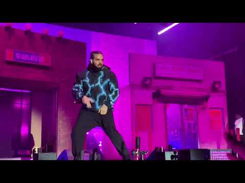 Lil Baby brings out Drake in MTL @ METRO METRO