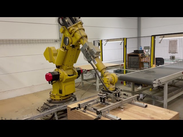 768218 Robot Fanuc S-Model 420F - 2 pieces