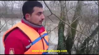 preview picture of video 'Sakarya Nehri'nde Kayık Devrildi: 1 Kayıp'