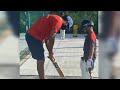 Yuvraj Singh Apne Cricket Academy ke Bacchon Ko Batting Tips Dete hua |
