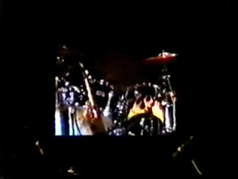 Sepultura - 08 - Stronger Than Hate (Live in Sao Paulo 1990)